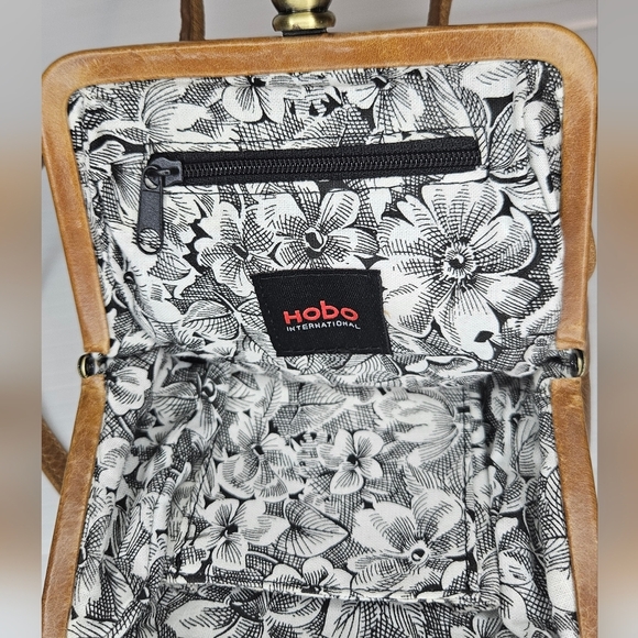 Hobo International Vintage DistressedLeather Kiss-Lock Crossbody,Top Handle Purs - Picture 12 of 12